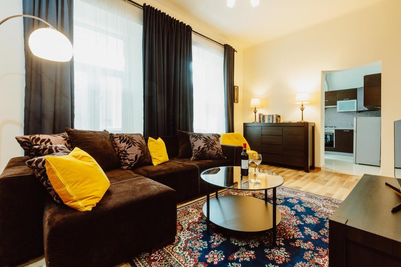Kings - Old Town Apartment